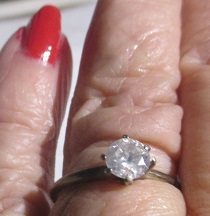 XXM1205M Diamond ring 0,75ct 14K gold. Takst-Valuation N.kr.20 000